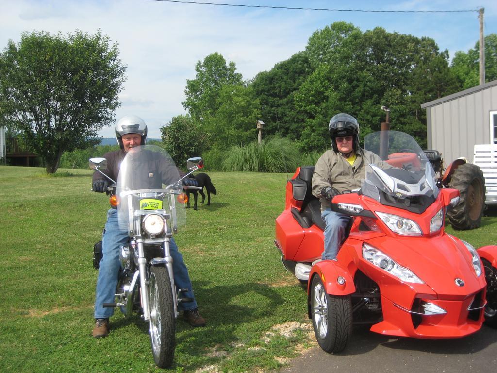 Wolf Creek Farm B&B And Motorcycle Manor At Wolf Creek Farm, Llc Ararat Zewnętrze zdjęcie